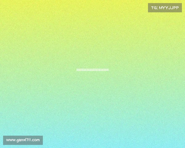 谢什科抵达曼彻斯特现身机场躲避镜头引发关注